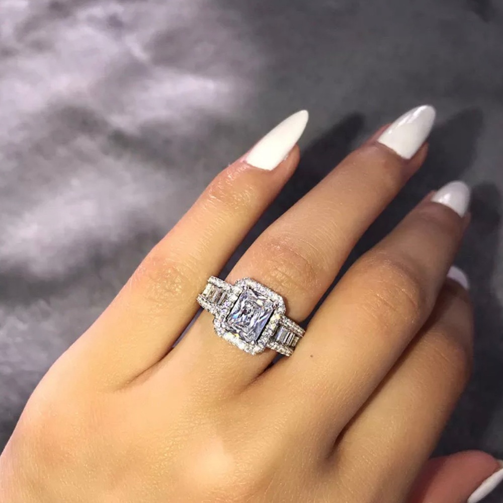 ✨Gorgeous Sparkling Halo✨ - Picture 2 of 5